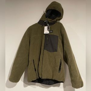 Reversible Taion down jacket new with tags